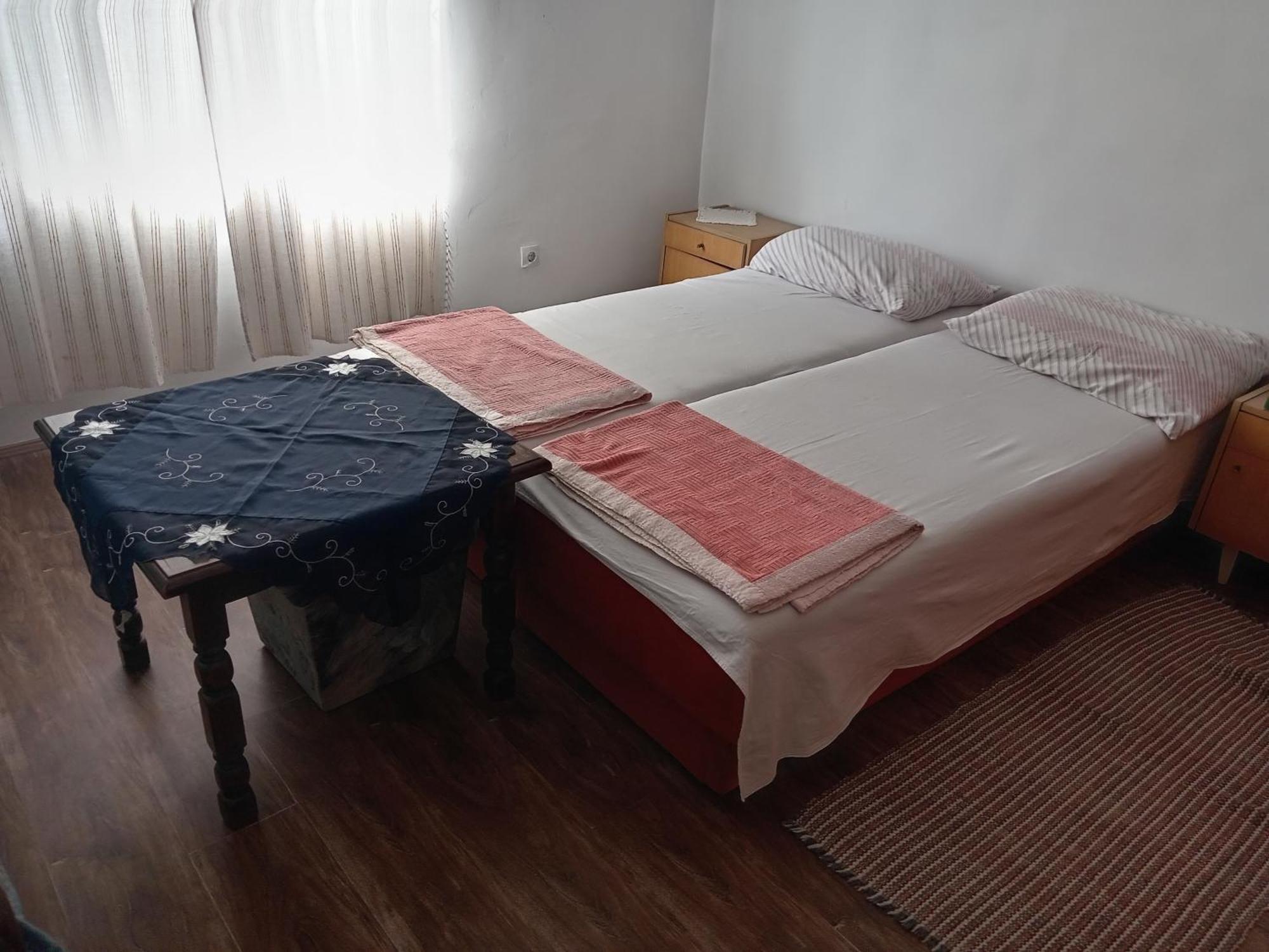 "Poetsko Cose" Nikole Tesle 86 Guest House Morovic Exterior photo