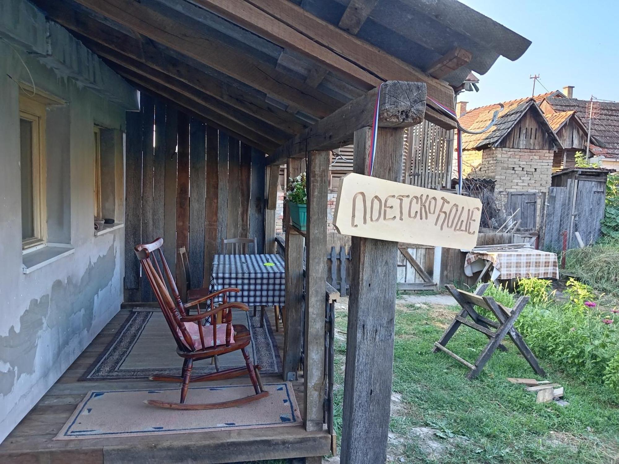 "Poetsko Cose" Nikole Tesle 86 Guest House Morovic Exterior photo
